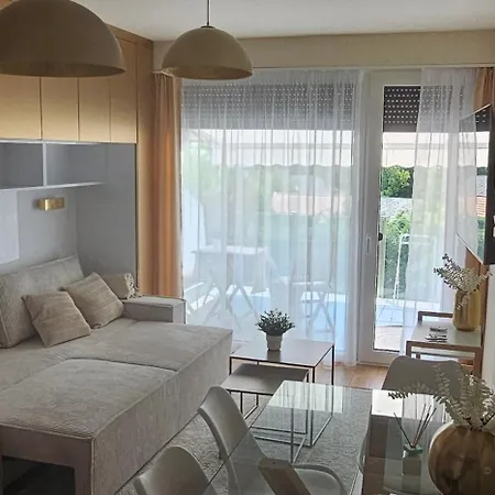 Infinity Lellemarine Apartament